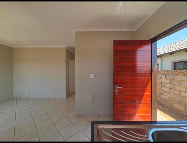 3 BEDROOM HOUSE FOR SALE IN SALFIN